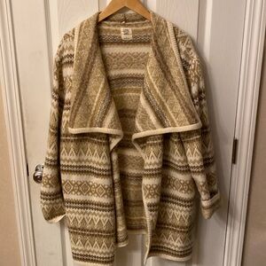 Good Hart Sweater